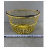 Primitive Metal Egg Basket