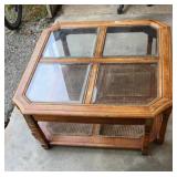 Vtg octagonal coffee table features a wood frame