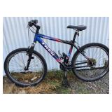 Trek 4500 mountain bike featuring a blue and