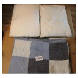 QUEEN SIZE PATCHWORK QUILT & 2 QUEEN