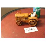 CAST IRON ALLIS CHALMERS FARM TOY TRACTOR