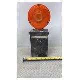 Handy Model 8400 Western vintage 12-volt safety /