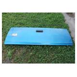 BLUE 98 OR 99 CHEVY S10 PICKUP TAILGATE