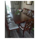 Dining Room Table with Two Leaves and 8 Chairs