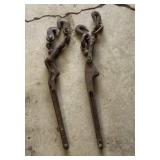 Two 5400 Pound Chain Binders