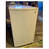 Kenmore Small Fridge Works