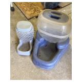 Plastic Feeders