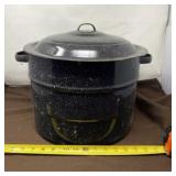 Granite Ware Black Speckled Canning Pot