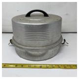 Regal Aluminum Cake and Pie Carrier