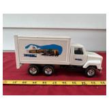 Ertl Company International S-Series Delivery Truck