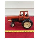 Allis-Chalmers 7060 Diecast Farm Tractor