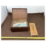 Betsy Ross Rrug Shuttle Needle and Art Needles