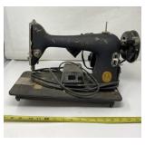 Singer Sewing Machine with Serial # AJ676873