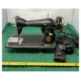 De Luxe Sewing Machine Serial Number SA 37248