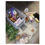 Tote with All Contents and Lid