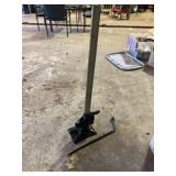 Automotive Bumper Jack with Handle