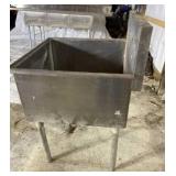Stainless Steel Deep Well 14 inch Sink Missing