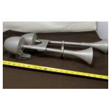Dual Trumpet Air Horn