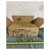 1 dozen Libbey 12 ounce Stemware Glasses