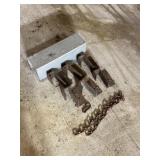 Metal Brackets with Chain