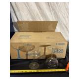 1 dozen Libbey Stemware 12 ounce Glasses
