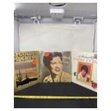 Patsy Cline Records With All Records In Cases