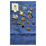 Collectible Vtg lapel pins and brooches