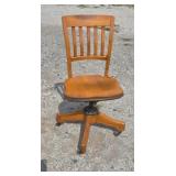 Milwaukee Chair Company beautiful office chair
