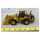 CAT 980G Wheel Loader 1:50 scale die-cast metal