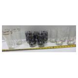 Vtg Decorative Glass Drinking Glasses