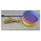Vintage Tupperware Nesting Cereal Bowls and