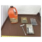 Lubricant for Saw Chains and Saw Chains