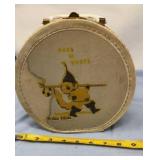 1950s "Puss in Boots" Round Children