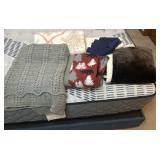 Blankets with Two Pillow Cases