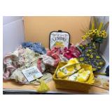 Vtg Aprons, Lemon Kitchen Decor