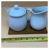Better Homes and Gardens Cream and Sugar Set
