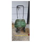 Scotts Turf Builder EdgeGuard Mini Broadcast