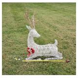 Lighted White Wire Christmas Reindeer Yard