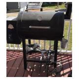 Pit Boss 820 wood pellet grill comes with half a