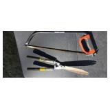 Pruning saw and hedge clippers