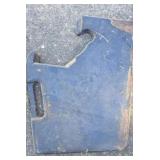 Universal tractor front suitcase weight