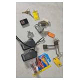 Hot Wheels 70 1972 Ford Ranchero padlocks walkie