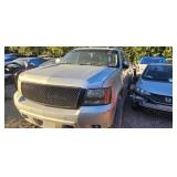 2011 Chev Suburban 1GNSKJE37BR210158