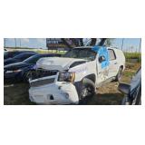 2008 Chev Suburban 1GNFC16058R120146