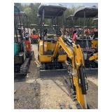 AGT QK18R Mini Excavator - RATO 13.5HP 8.6KW Gas w/ Pilot System & EPA