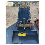 CFG KKTA27 Skid Steer Loader - Kubota 25HP 18.2KW Diesel w/ EPA, 3 Cylinder
