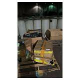 Bulk Industrial Plastic Yarn Cones/Bobbins, 150+ pcs, Multiple Colors, Pallet Lot