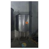 Stainless Steel Tank 250-300 gal, 4-Leg, Flat Bottom, 2 Flanged Outlets, Asset 343