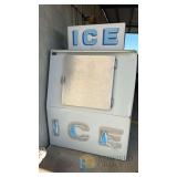 Polar Temp 380AD Outdoor Top Mount Ice Merchandiser, 1/4 HP, 115V, 80 cu ft, Serial 14I1003068C25