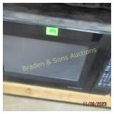 USED GE MICROWAVE & MINI FRIDGE